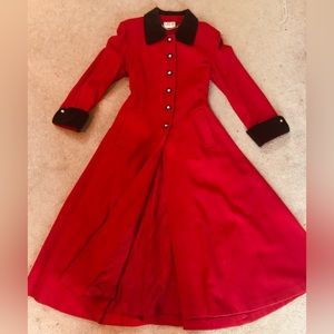 Women's' red wool coat long length sz 8 Mario De Pinto $100